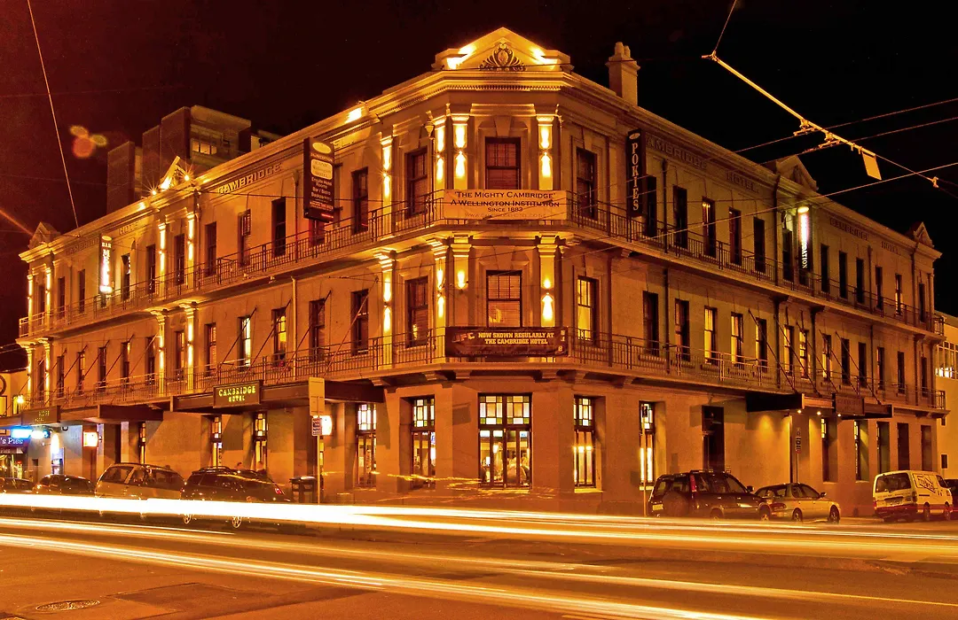 The Cambridge Hotel & Backpackers-1